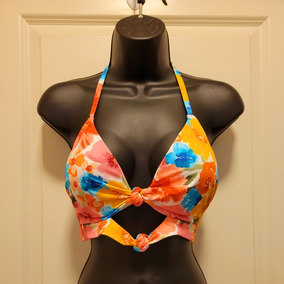 Floral Shade & Shore Bikini - Picture 4 of 8